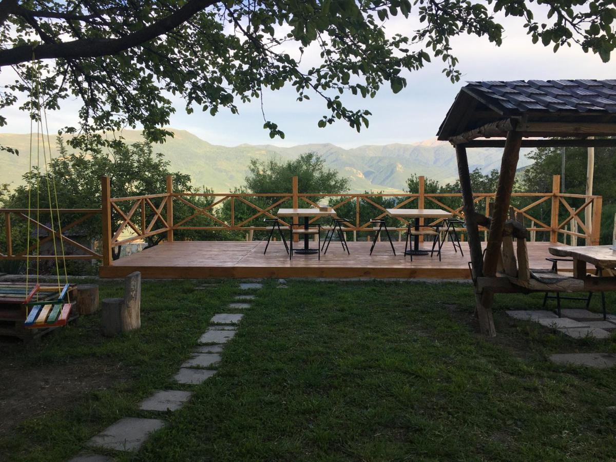 Berkri Gastro Yard & Guest House Енокаван Экстерьер фото