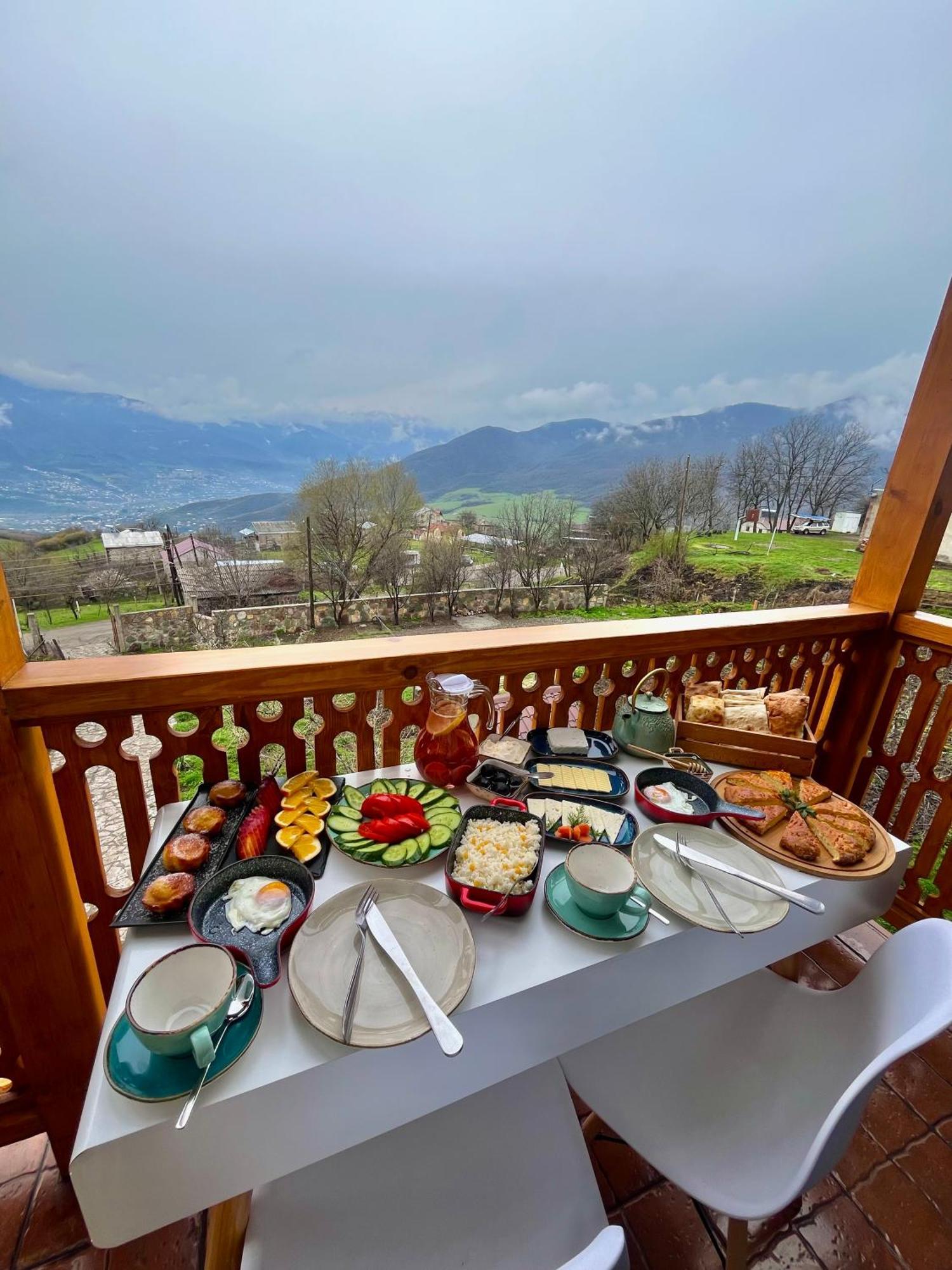 Berkri Gastro Yard & Guest House Енокаван Экстерьер фото